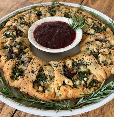 Thanksgiving Leftover Bread Ring