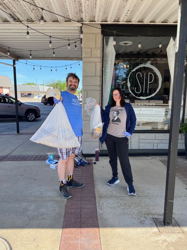 Main Street Kirksville Clean Up Day Volunteers Spruce up Downtown