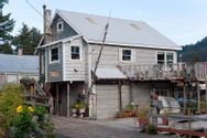 Alaska Waterfront Cottage & Suite Rentals