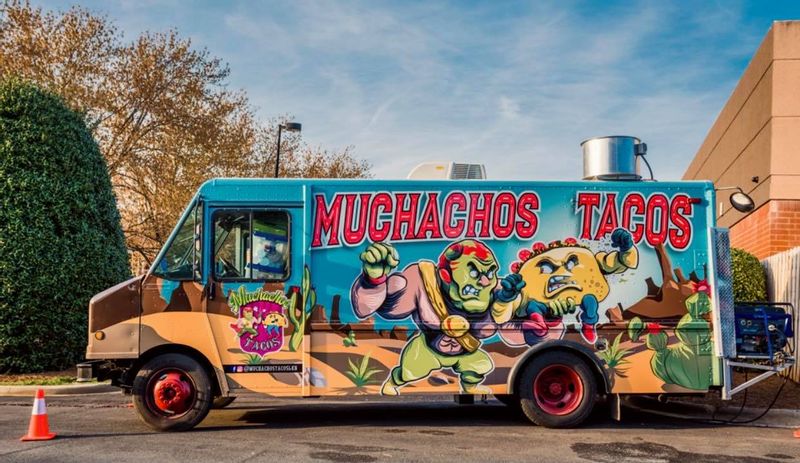 Muchachos Tacos LKN