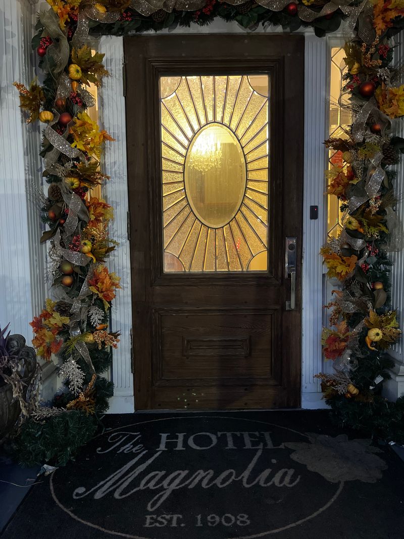 The Hotel Magnolia was dressed up for Fall.