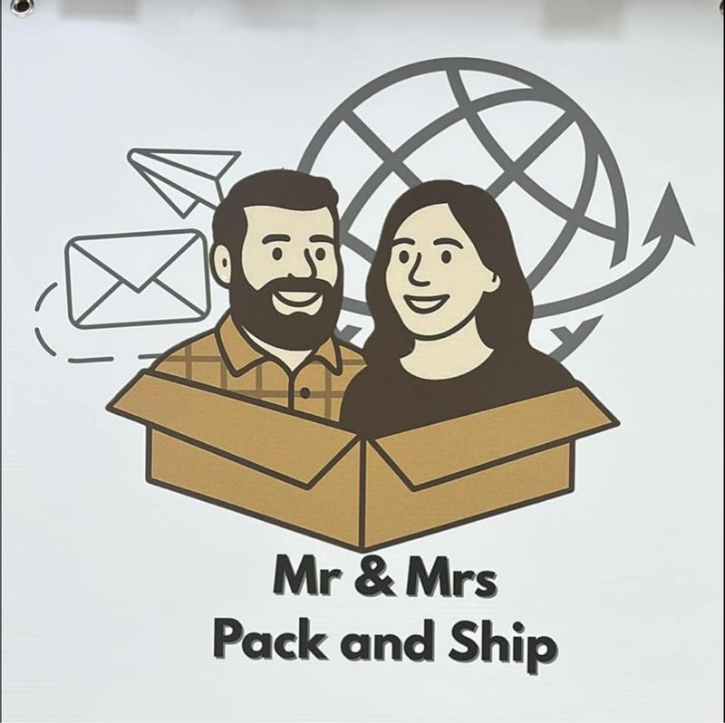 Mr & Mrs Pack and Ship