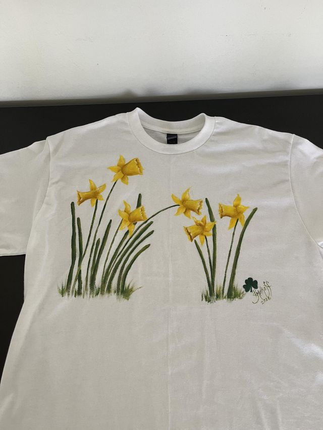 Painted Daffodil Shirt Workshop