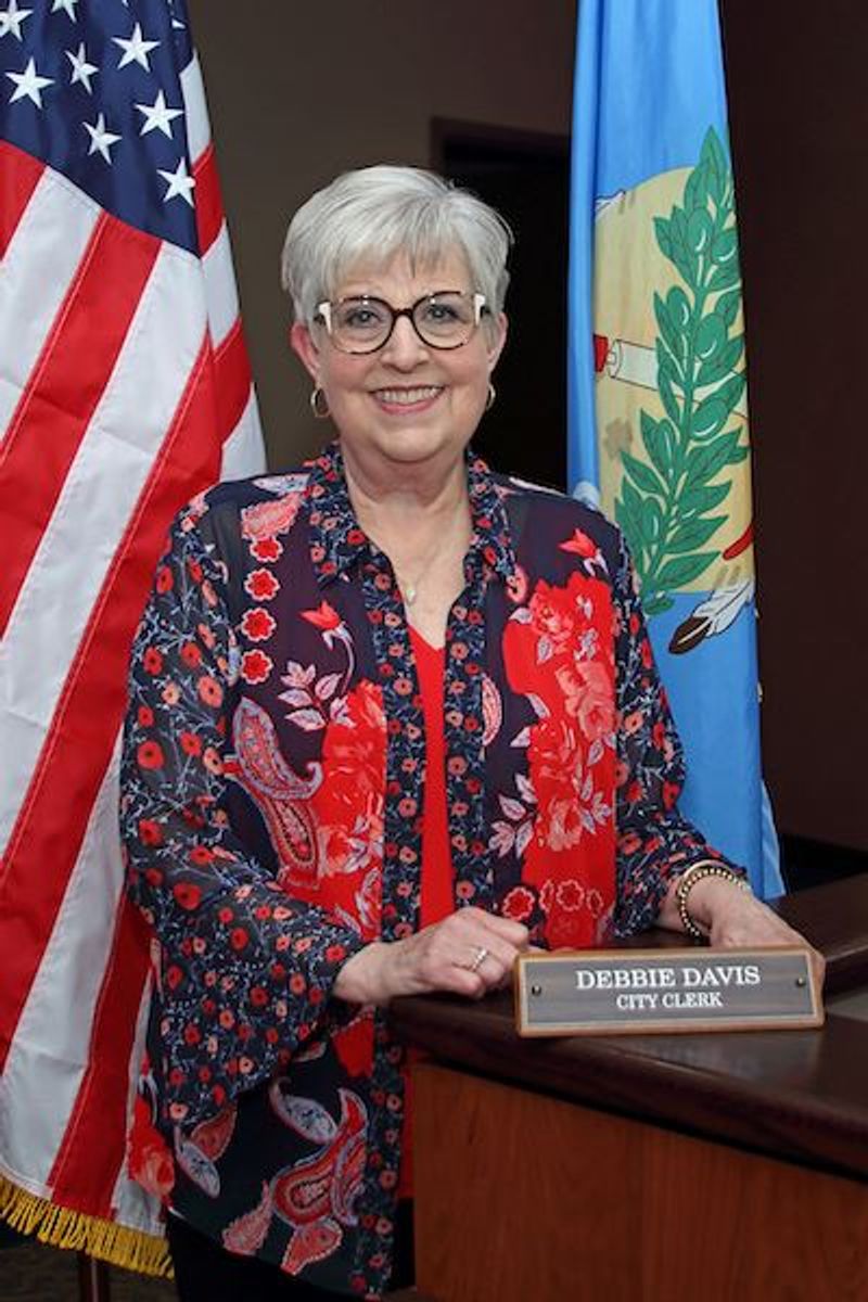 Altus City Clerk - Debbie Davis