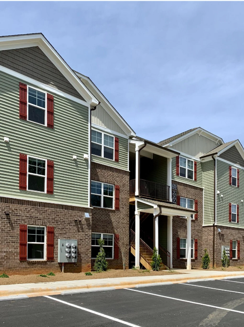 James Pointe Apartment