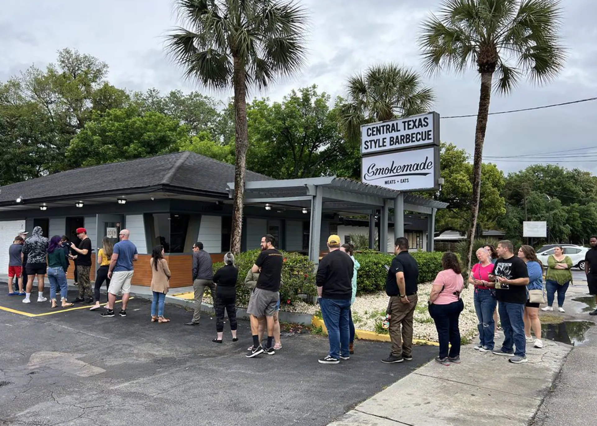 New Orlando BBQ spot Smokemade Meats + Eats an instant hit on opening day