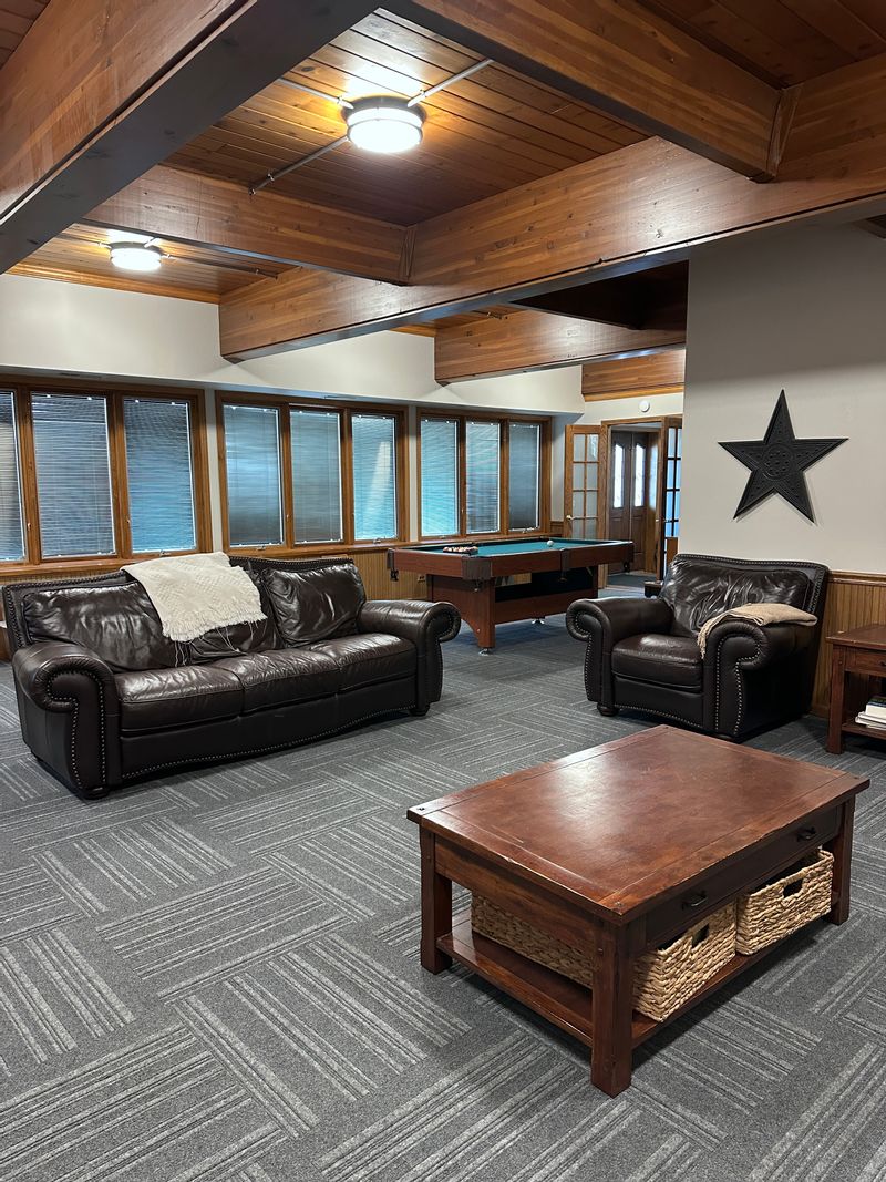 Nauvoo River Lodge