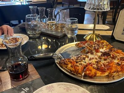 Hemisphere's Wine Bar food and drinks