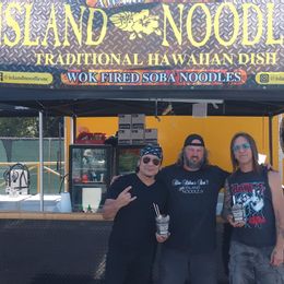 Island Noodles