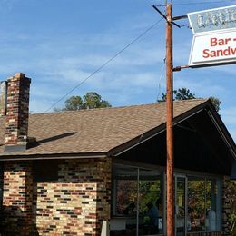 Little Pigs Barbecue