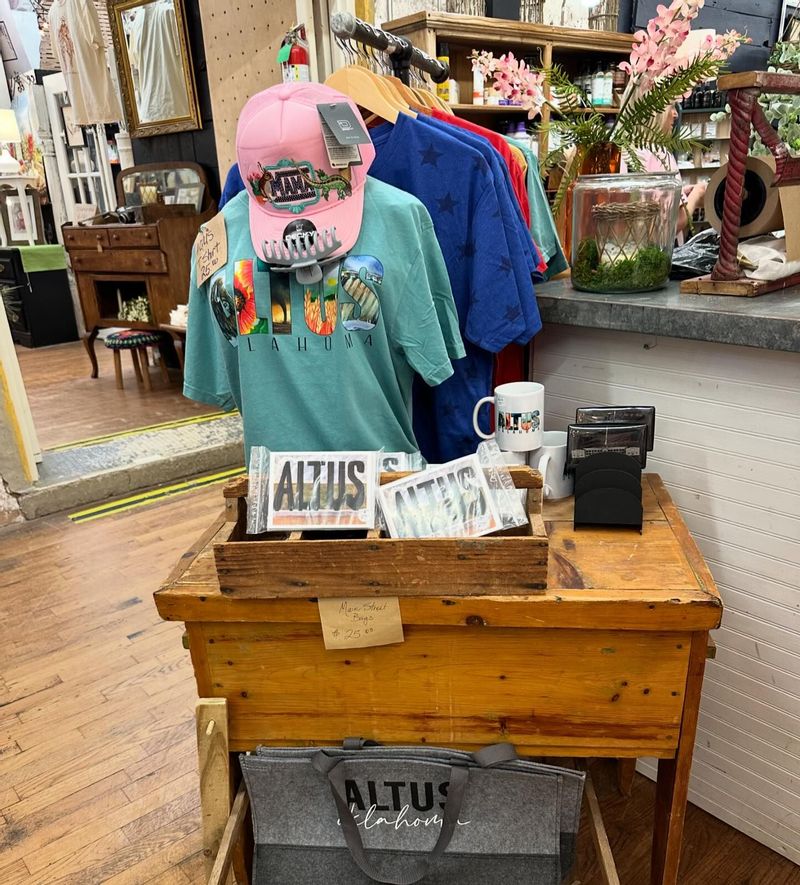 Explore Altus