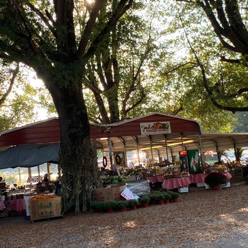 Josh's Farmer's Market
