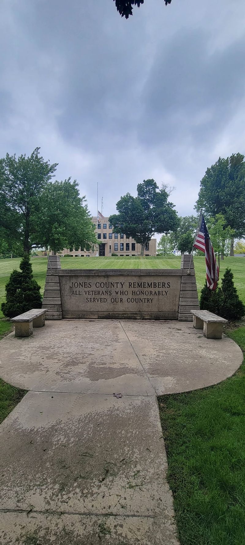 Jones County Courthouse