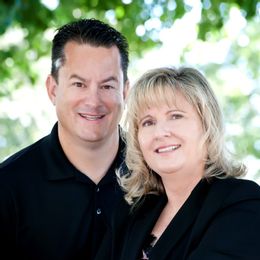 PALMER REAL ESTATE - Sean & Colette Palmer