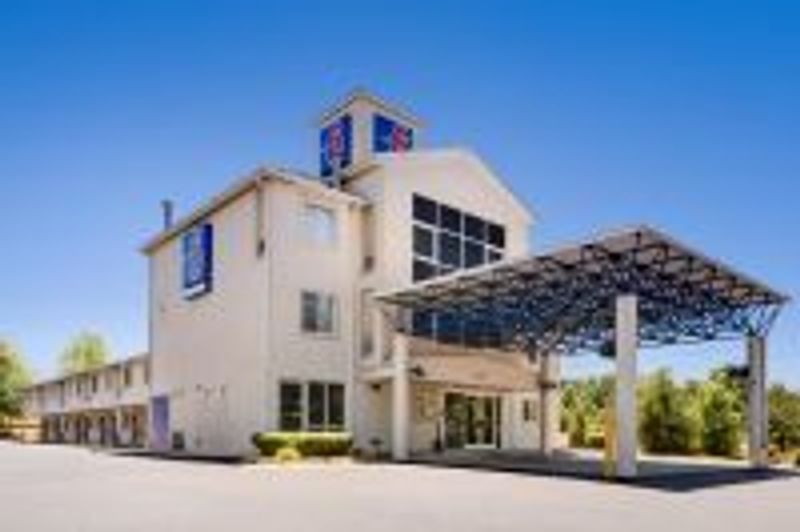 Motel 6