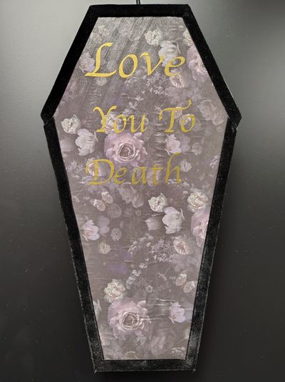 Creepy Crafts To Go: Til Death Wall Hanging
