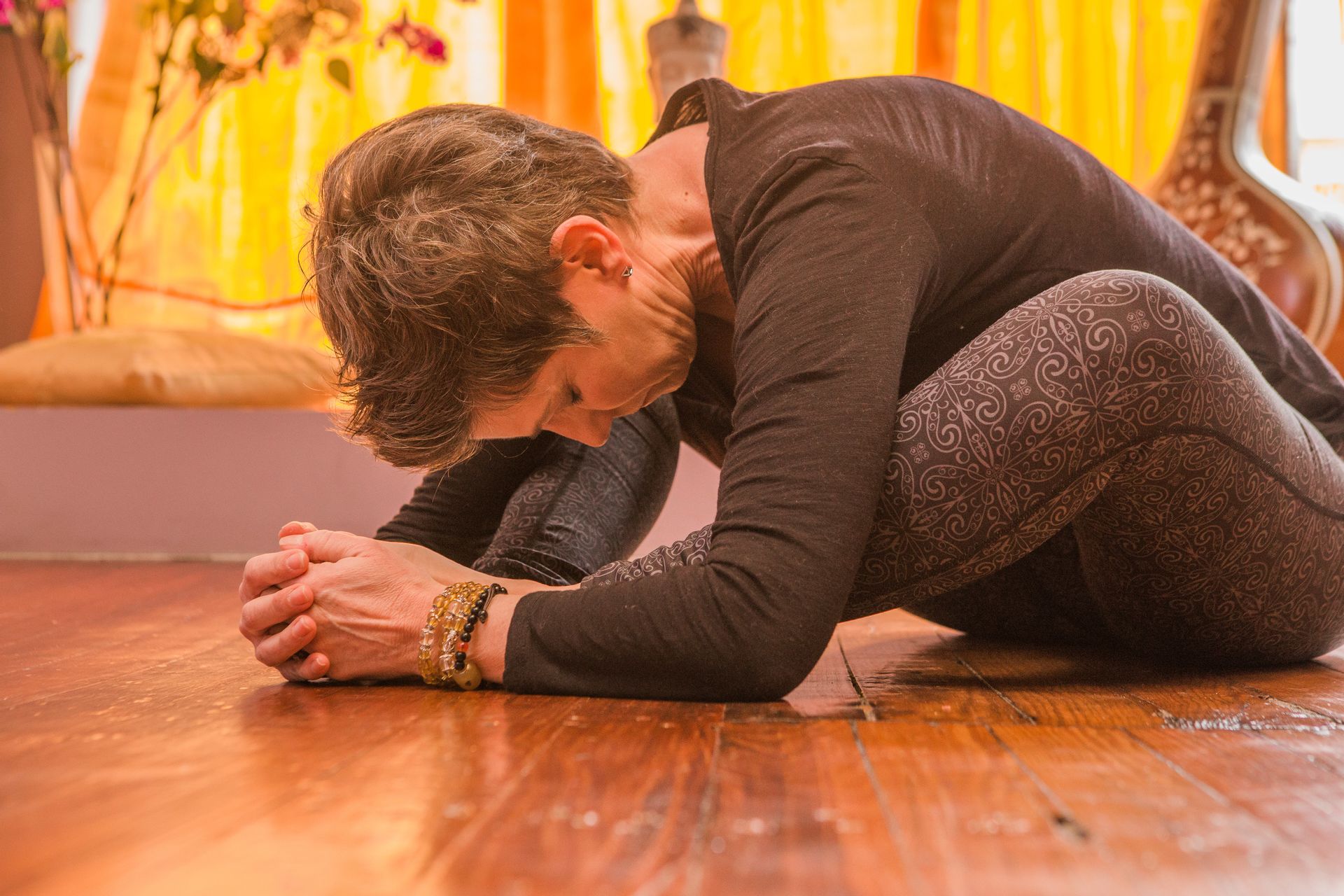 Yin Yoga Teacher Training Level II   EyJidWNrZXQiOiJpbXBhY3QtcHJvZHVjdGlvbiIsImtleSI6Il9vcmlnaW5hbHMvODVlM2QxMTctZWI2MC00YTgzLWI4YzAtYjI5Mjg3M2JmYmE0L3VudGl0bGVkICgzMjUgb2YgNjU2KS05My5qcGciLCJlZGl0cyI6eyJyZXNpemUiOnsid2lkdGgiOjE5MjB9LCJqcGVnIjp7InF1YWxpdHkiOjgwfX19