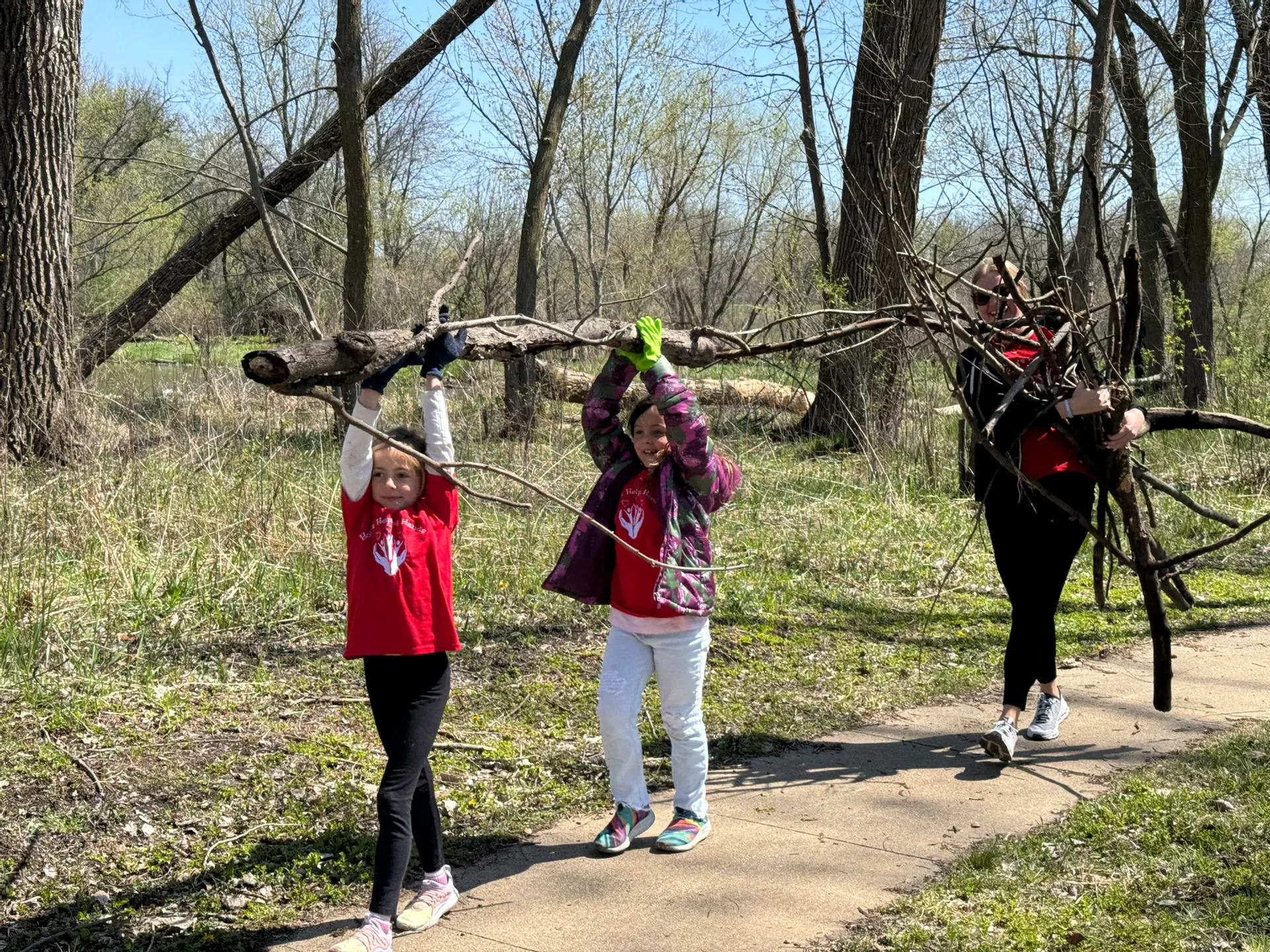 'Holly's Helping Hands' brings more than 100 volunteers together for ...