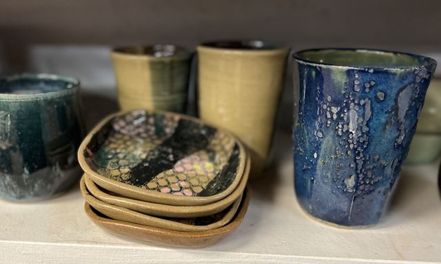 THURSDAY NIGHT POTTERY (beginner +) with Bob Hackney