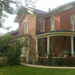 James A. Thompson House B&B