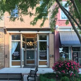 Turn Key Apartment- Downtown Statesville