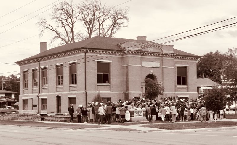 Hampton Public Library