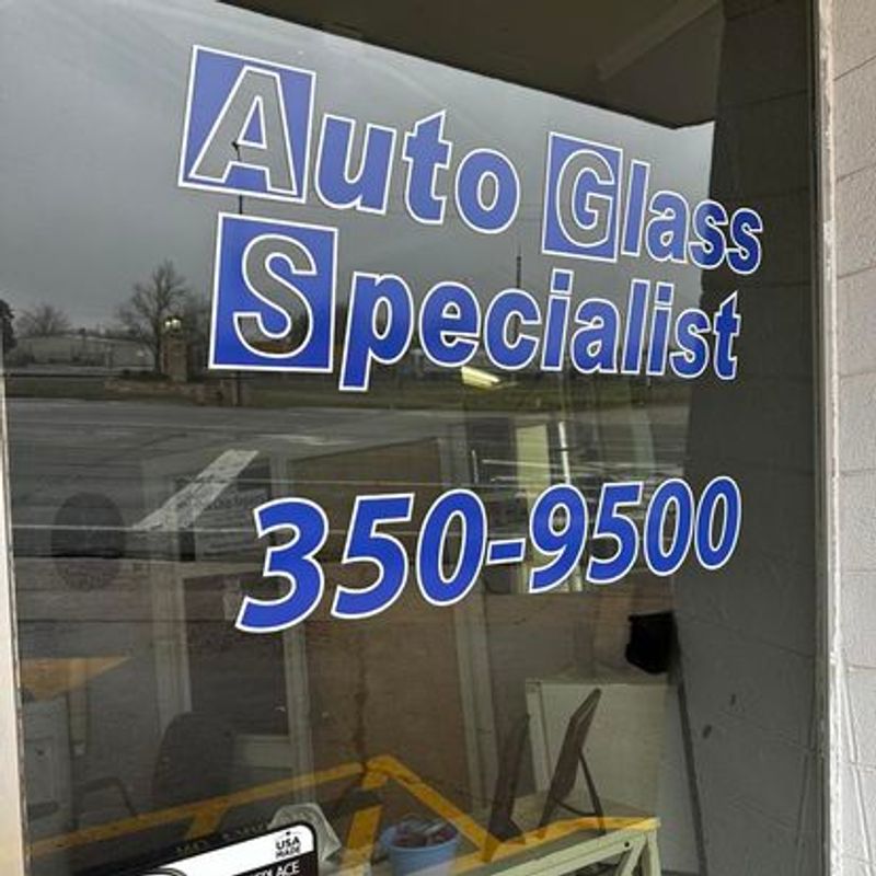 AutoGlass Specialist