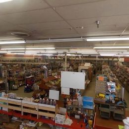 Sharon's Discount Flea Market