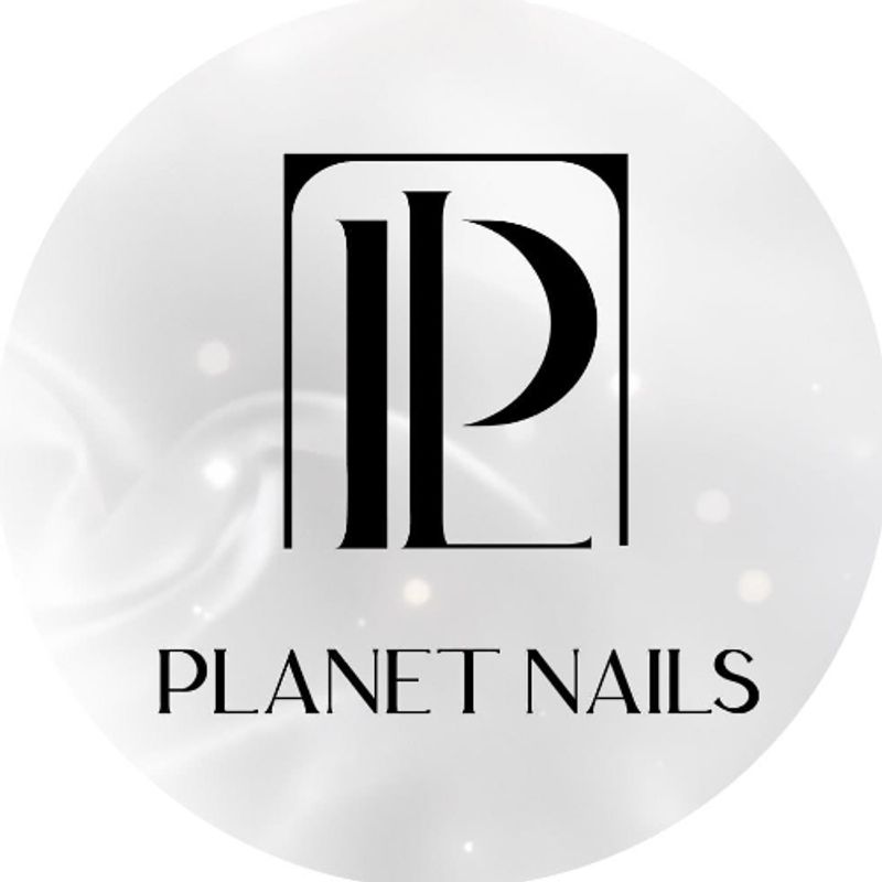 Planet Nails
