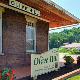Olive Hill Welcome Center & Tom T. Hall Museum