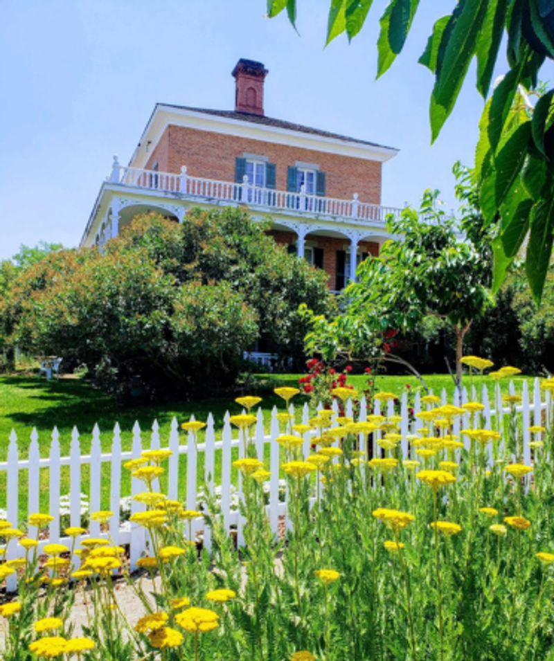 Mackay Mansion Museum