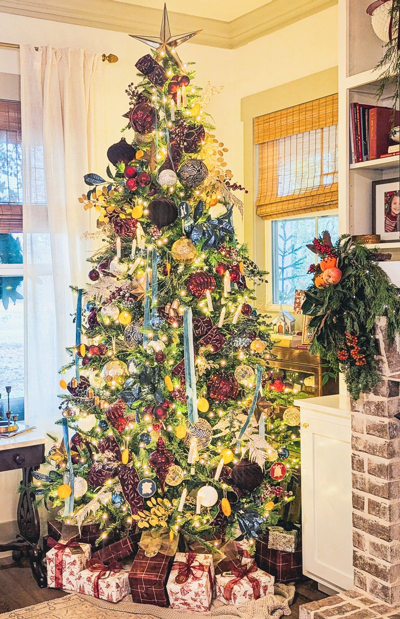 Christmas Tree with wrapped presents underneath