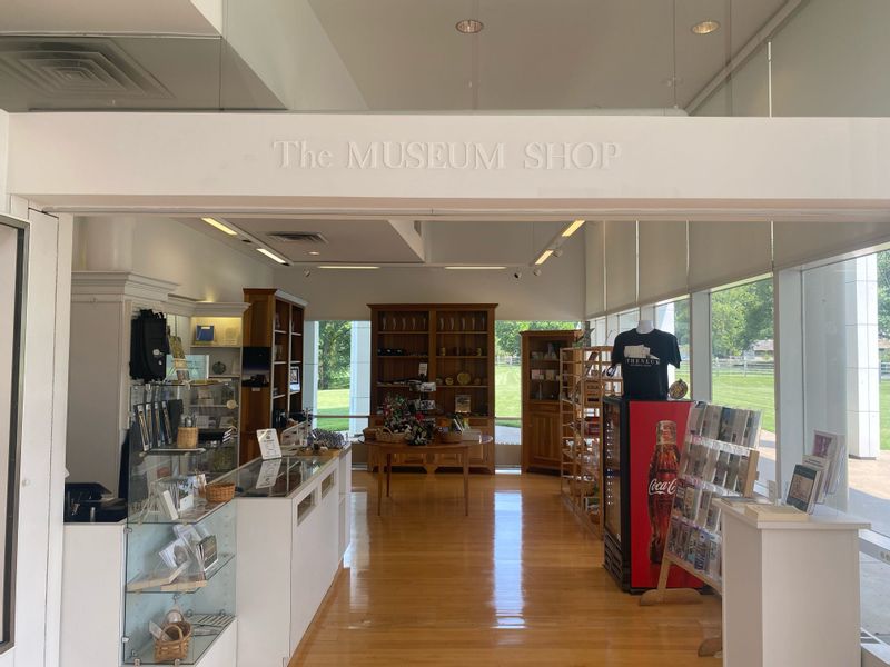 Atheneum Museum Shop