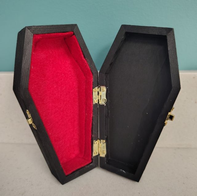 Creepy Crafts To Go: Coffin Trinket Box