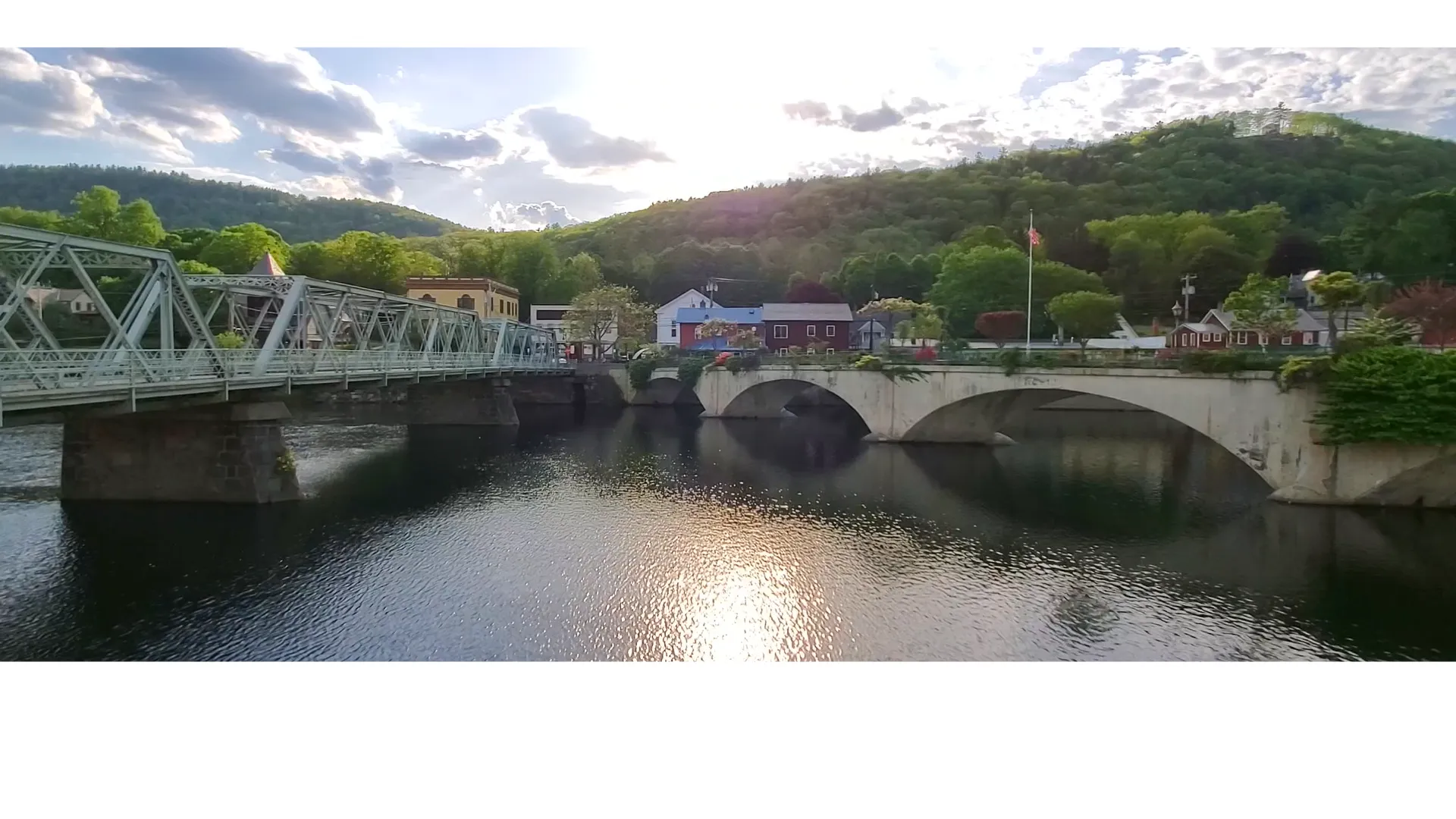 shelburnefalls.com logo